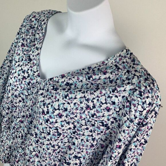 Lane Bryant sz 20 1X Blouse Floral Cropped Long Sleeve V-neck  New NWT - Picture 4 of 10
